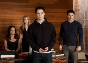 Сумерки. Сага. Рассвет: Часть 2 (2012)